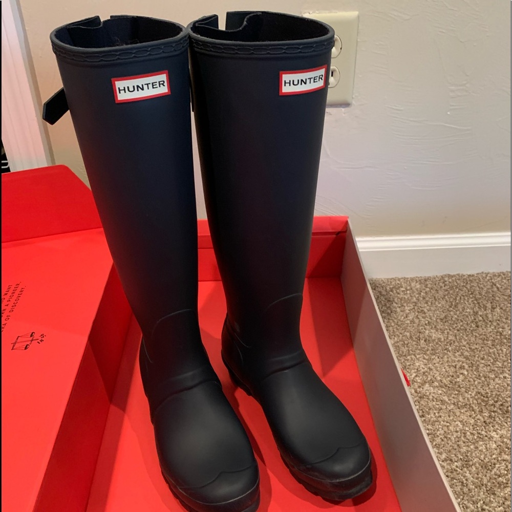 MATTE NAVY HUNTER RAIN BOOTS